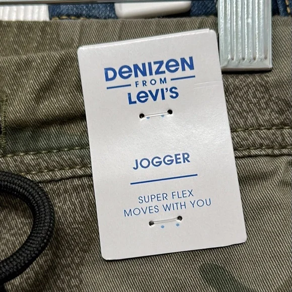 Denizen from Levi’s Super Flex Camouflage Jogger Pants - Picture 7 of 16